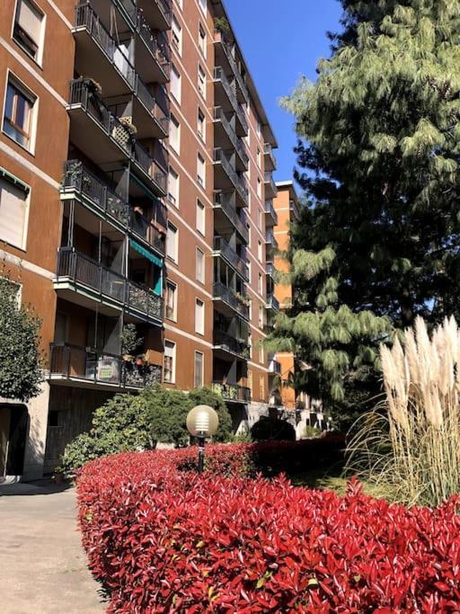 Appartamento Veronica, Per Lavoro E Relax Corsico Zewnętrze zdjęcie